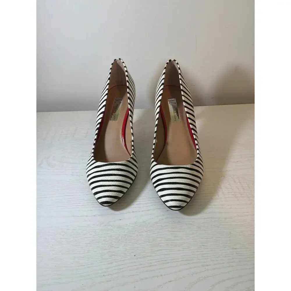INC International Concepts Pointed Toe Pumps sz 8